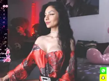 evelynaisha – webcam model profile photo