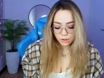 hottease_pvt – webcam model profile photo