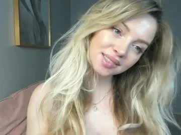 nadyasoft – webcam model profile photo