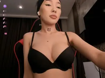 sharlin_13 – webcam model profile photo