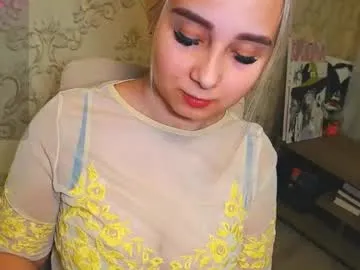 vikiwaitingforyou – webcam model profile photo