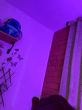 bonbom_ – webcam model profile photo