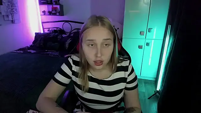 CrazyBitchInLace – webcam model profile photo