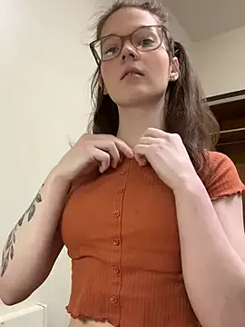 dreamteemergirl – webcam model profile photo