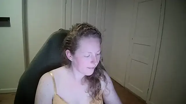 Girlnina-1995 – webcam model profile photo