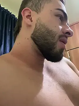 MaxDell – webcam model profile photo