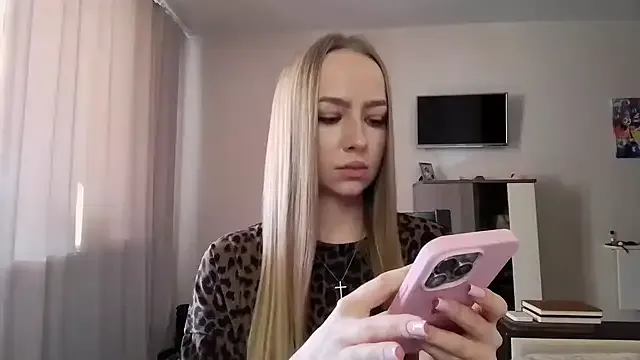 MissOyee – webcam model profile photo